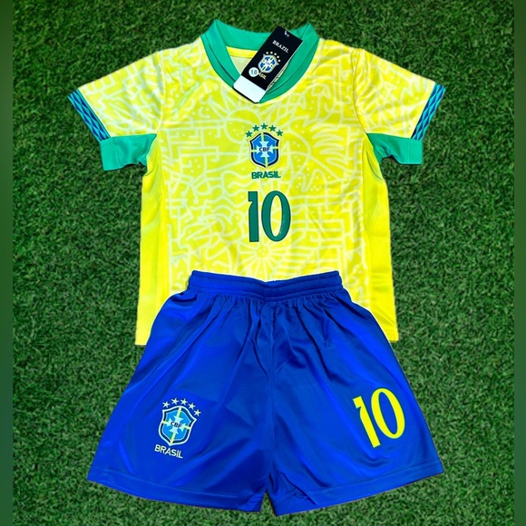 NEYMAR JR KIDS YOUTH JERSEY BRAZIL SOCCER JERSEY XS SMALL MEDIUM LARGE XL NWT - Picture 2 of 2